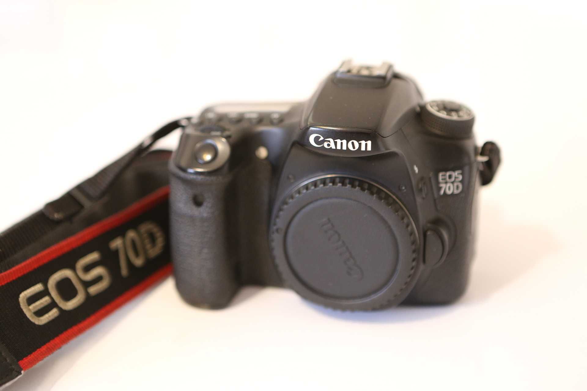 Canon EOS 70D  гарний стан