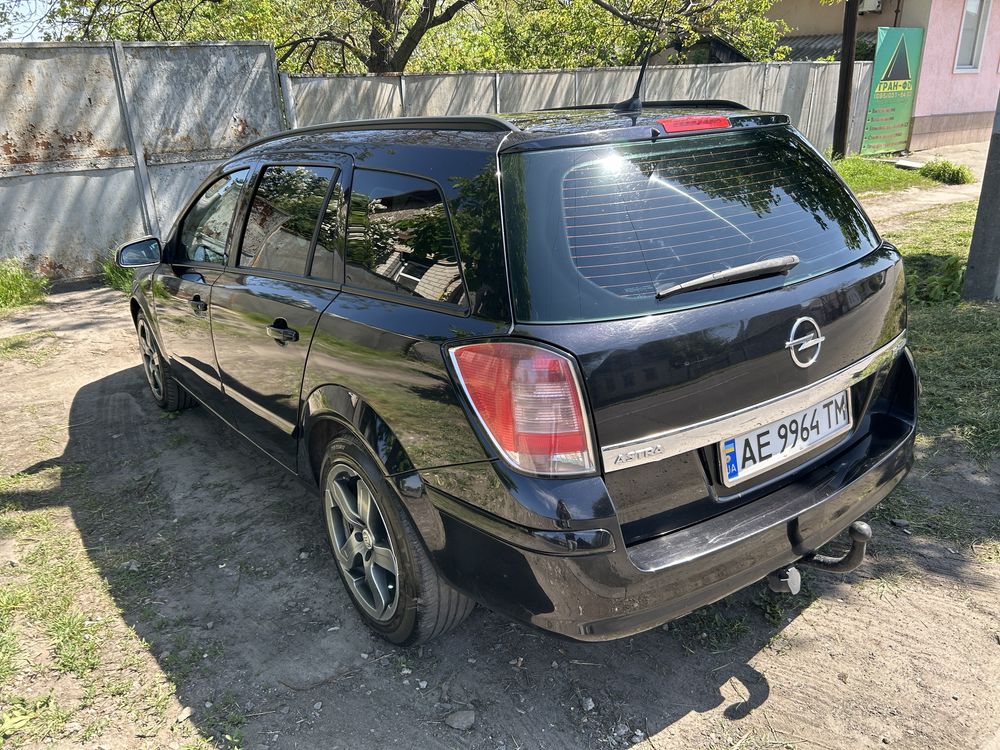 Продам Опель Astra H