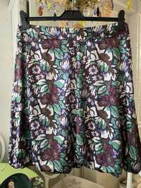 Натуральна шовкова спідниця юбка в квітковий принт бренд Burberry