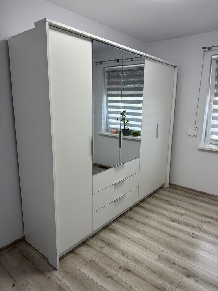 Składanie Mebli/Naprawa Mebli /Dobre ceny