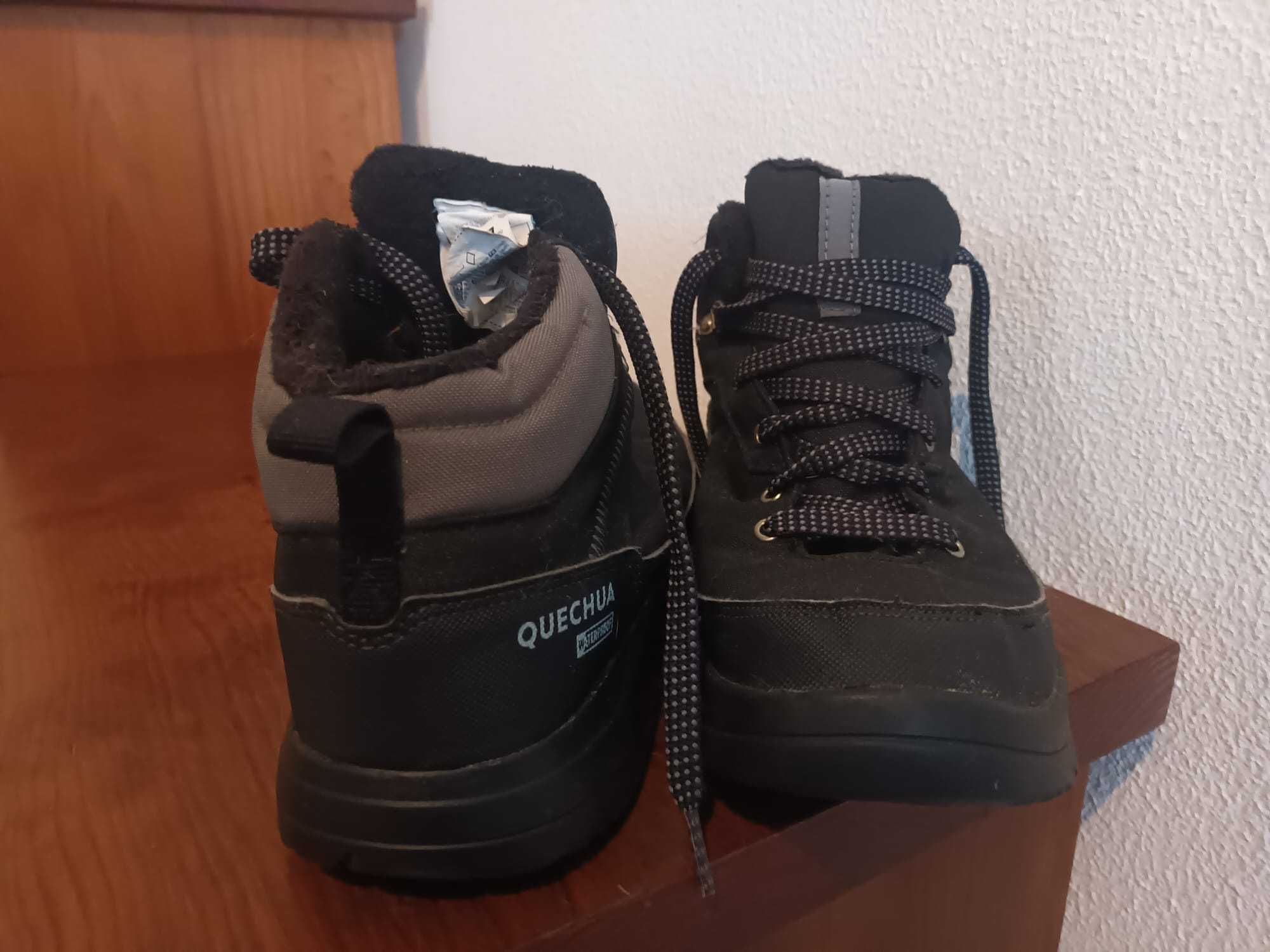 Botas Quechua como novas