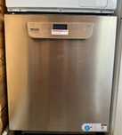 Професійна посудомийна машина Miele PG 8056 U AE