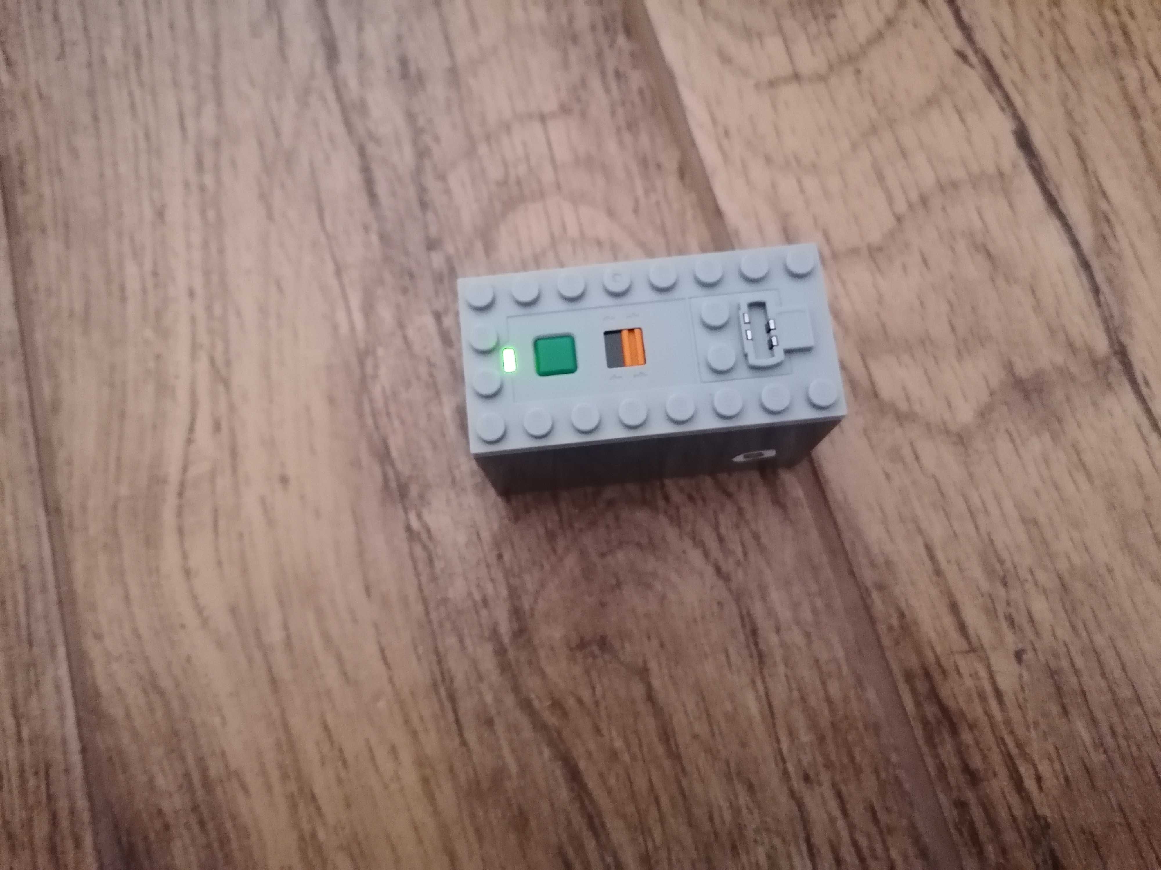 LEGO-Battery Box Power Functions with Dark Bluish Gray Bottom 87513c01