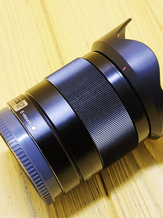 Объектив Sony FE 28 mm f/2.0