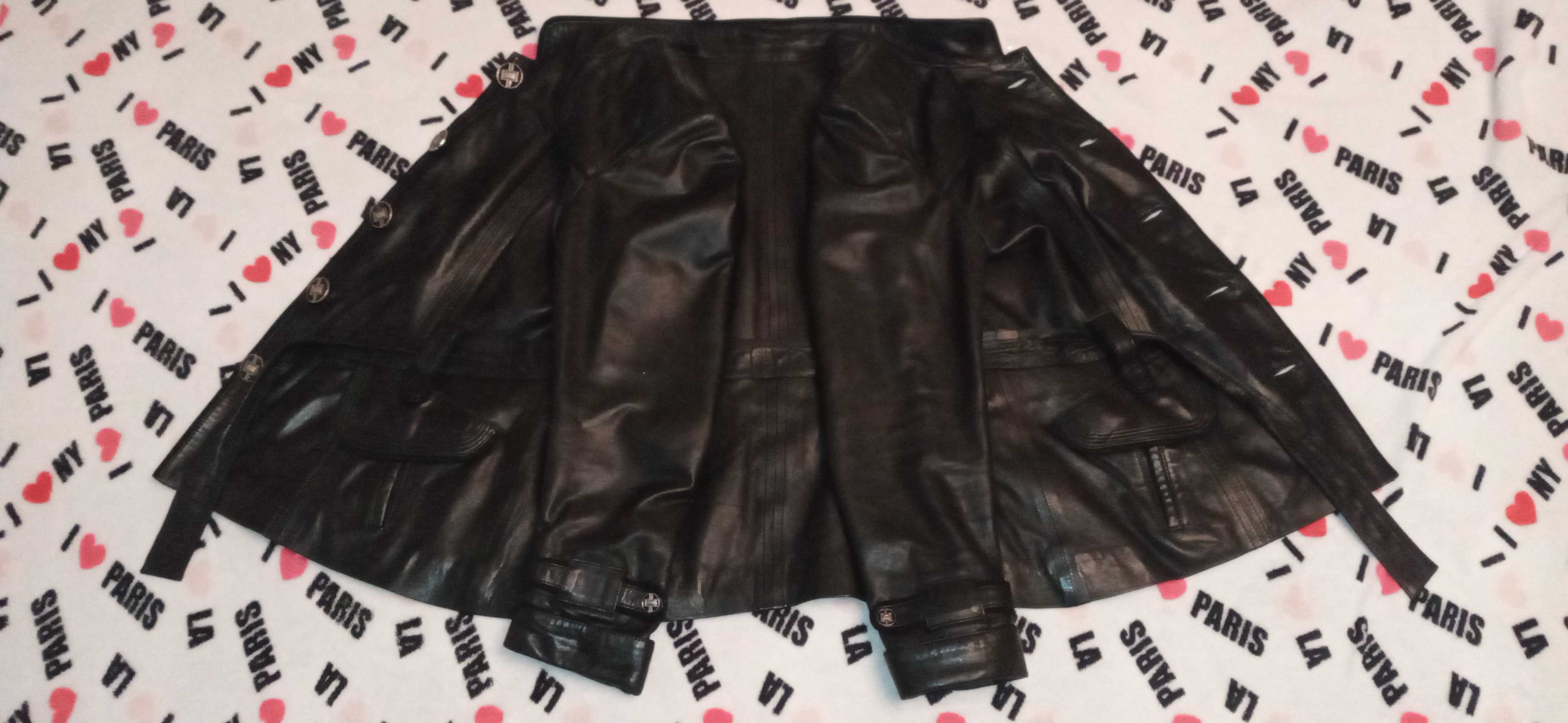 Натуральна шкіряна жіноча куртка, чорного кольору, розмір - 46-48.