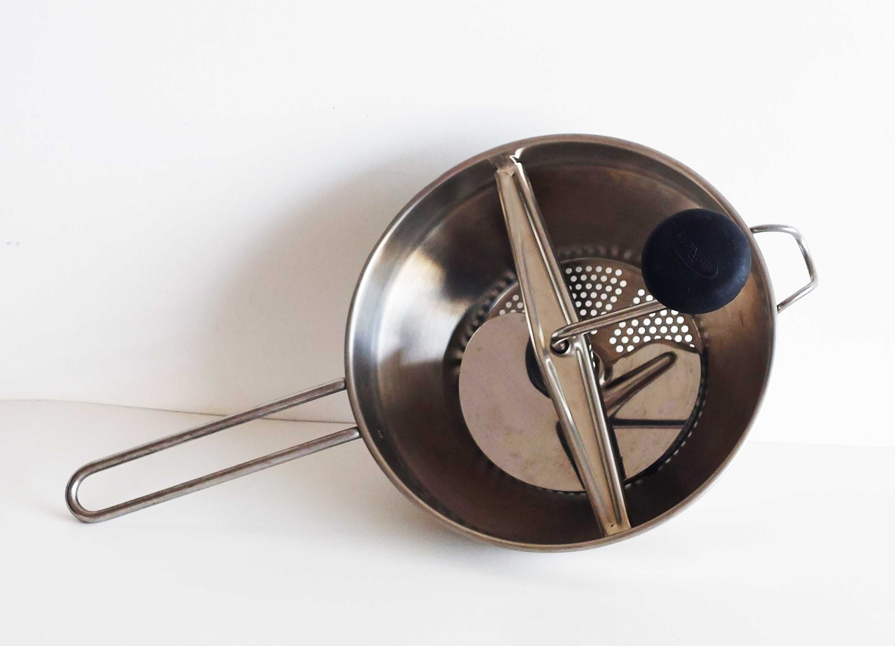 Passe vite de inox com 20cm diâmetro da INOXIBAR