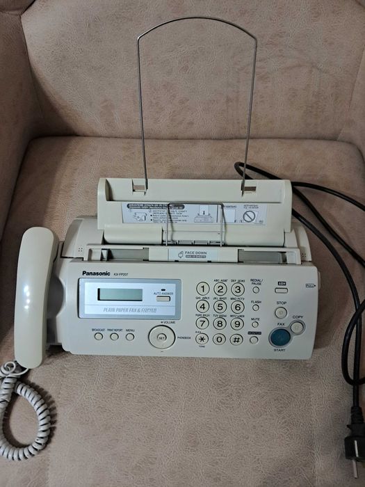 Телефон-факс "Panasonic" KX-FP207