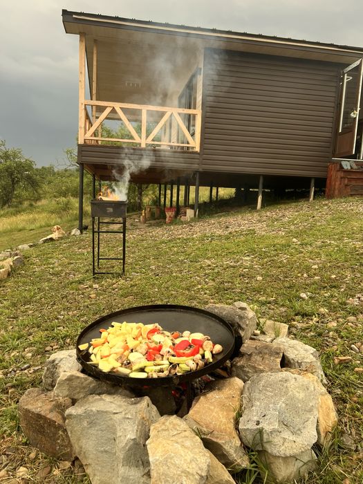 Оренда будиночка, котеджа в Карпатах, з чаном та мангальною зоною