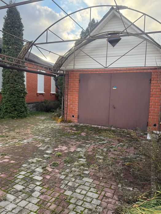 Дом у метро «Холодная гора»