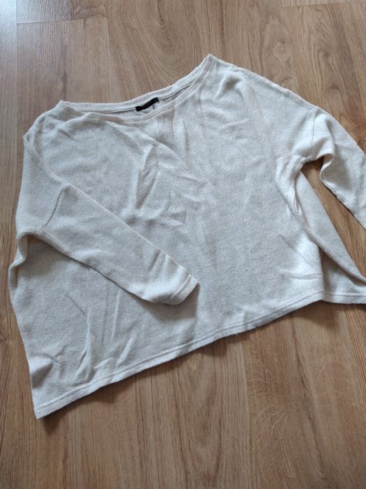 Sweter Reserved ze złota nitka