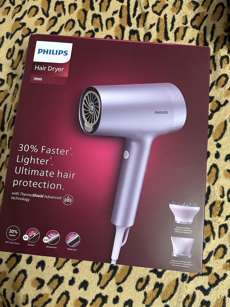 Фен Philips BHD720/10 series 7000
