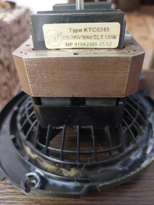 Витяжка кухонна на запчастини