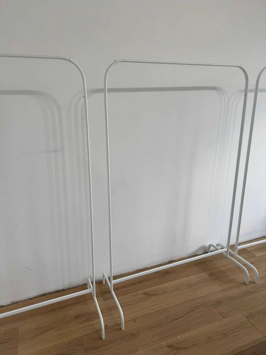 Wieszak stojący na ubrania MULIG Ikea – używany, biały