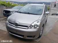 Toyota Corolla Verso D-Cat para peças