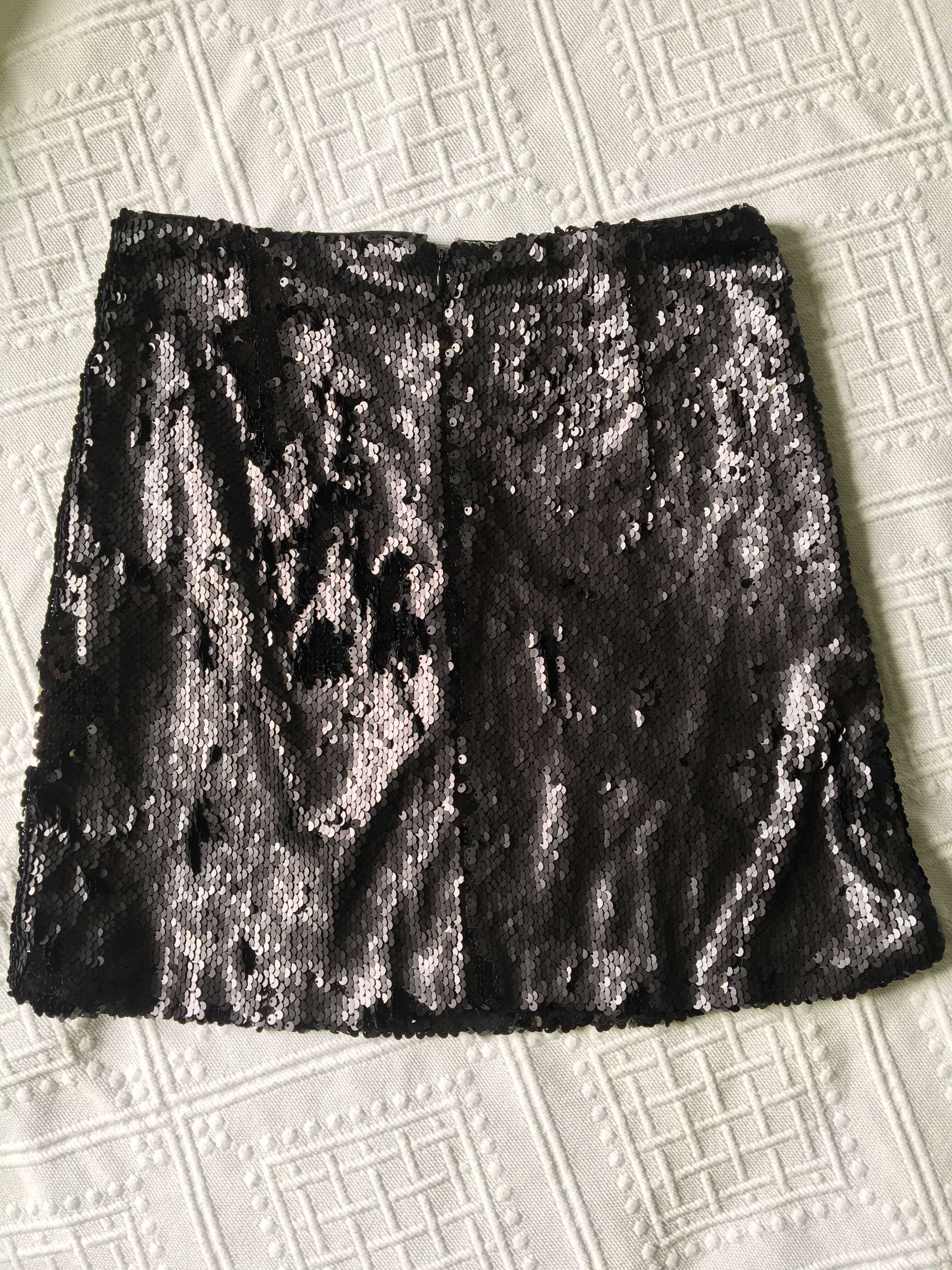 Czarna mini spódniczka z cekinami nowa RESERVED M