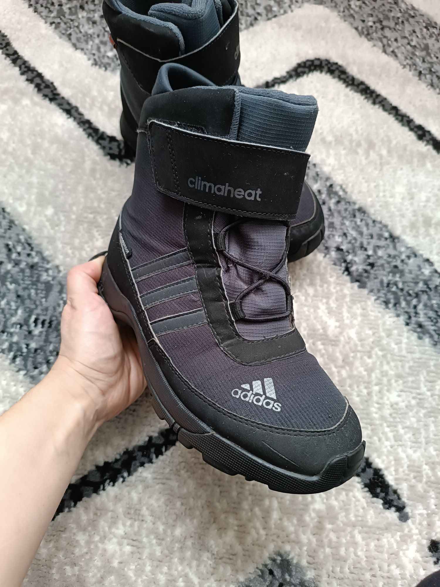 Зимові ботінки Adidas