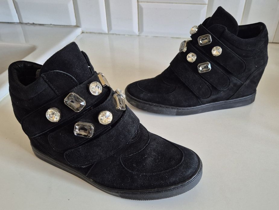 GINO ROSSI roz. 39 botki na koturnie skóra zamszowa super stan