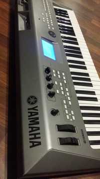 Yamaha MM6 keybord-syntezator.