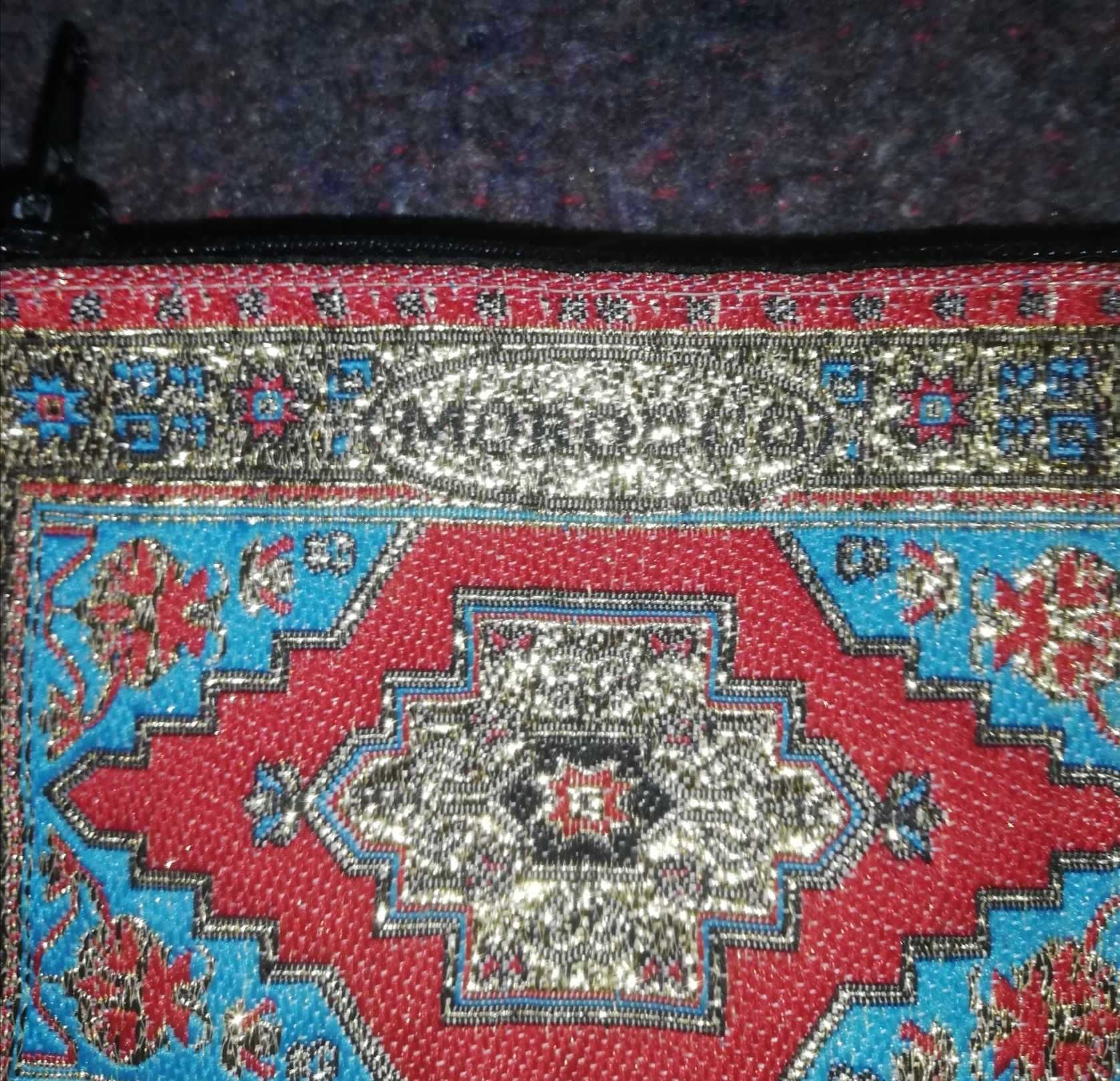 Bolsa antiga e bem trabalhada (Marrocos)