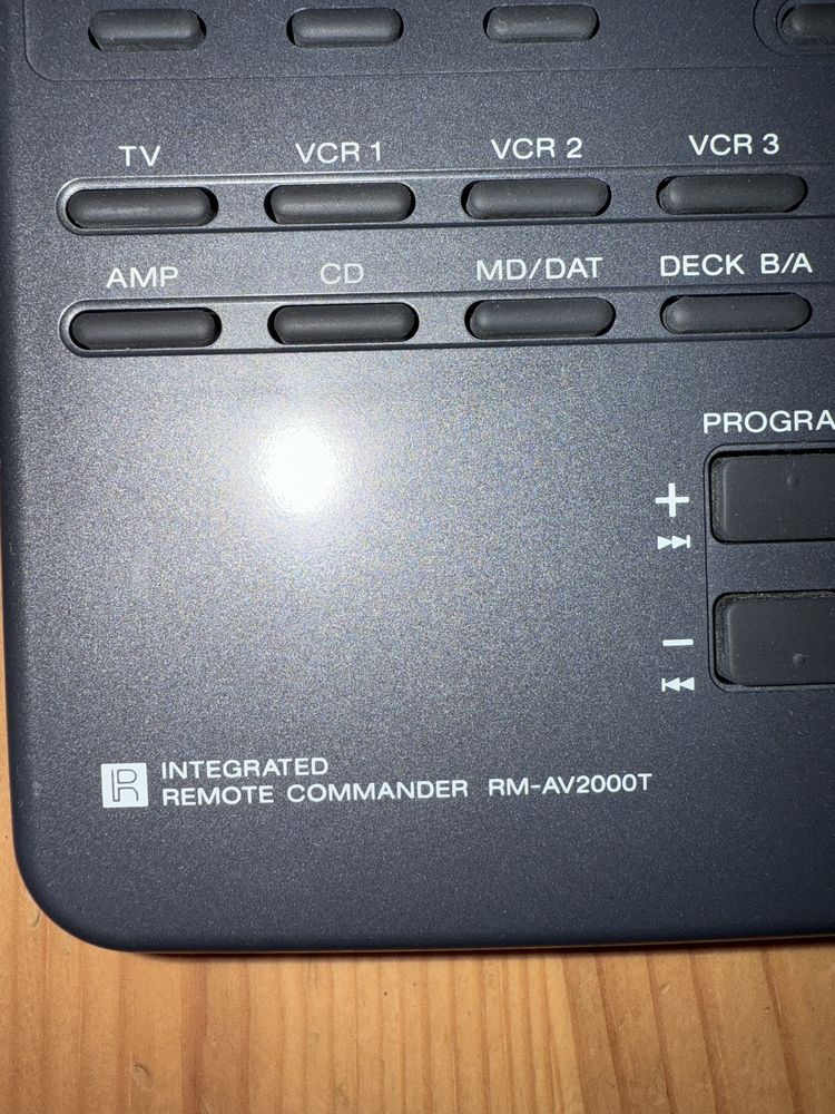 Pikot sony RM-AV2000T