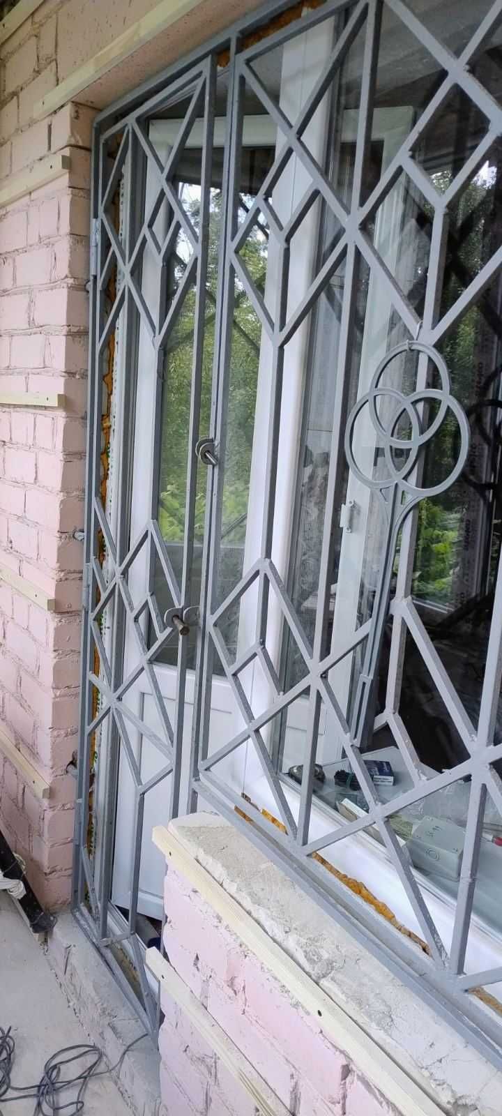 Продам металеві грати