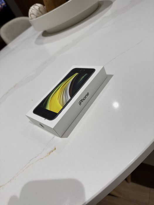 iPhone SE 2021 64Gb em otimo estado