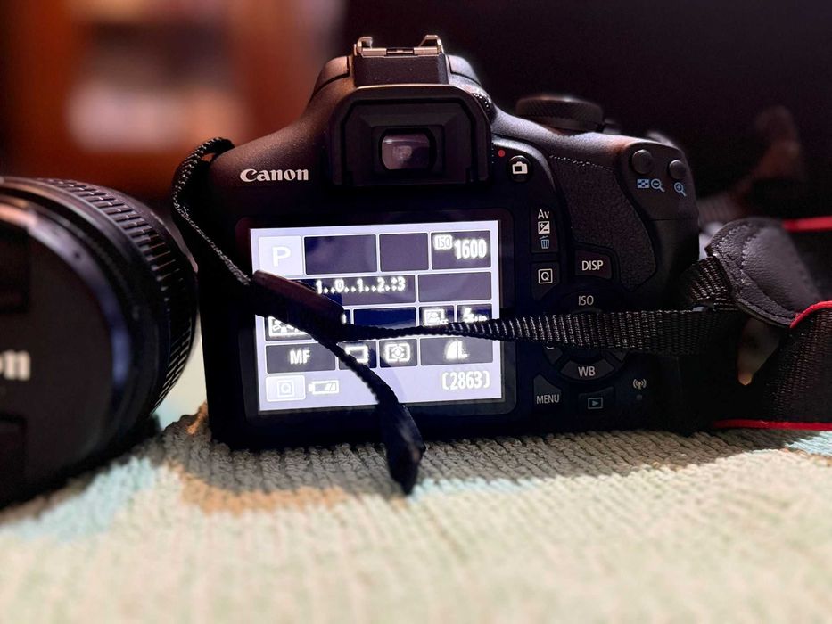 Canon EOS 2000D – Kit Completo, Como Novo!