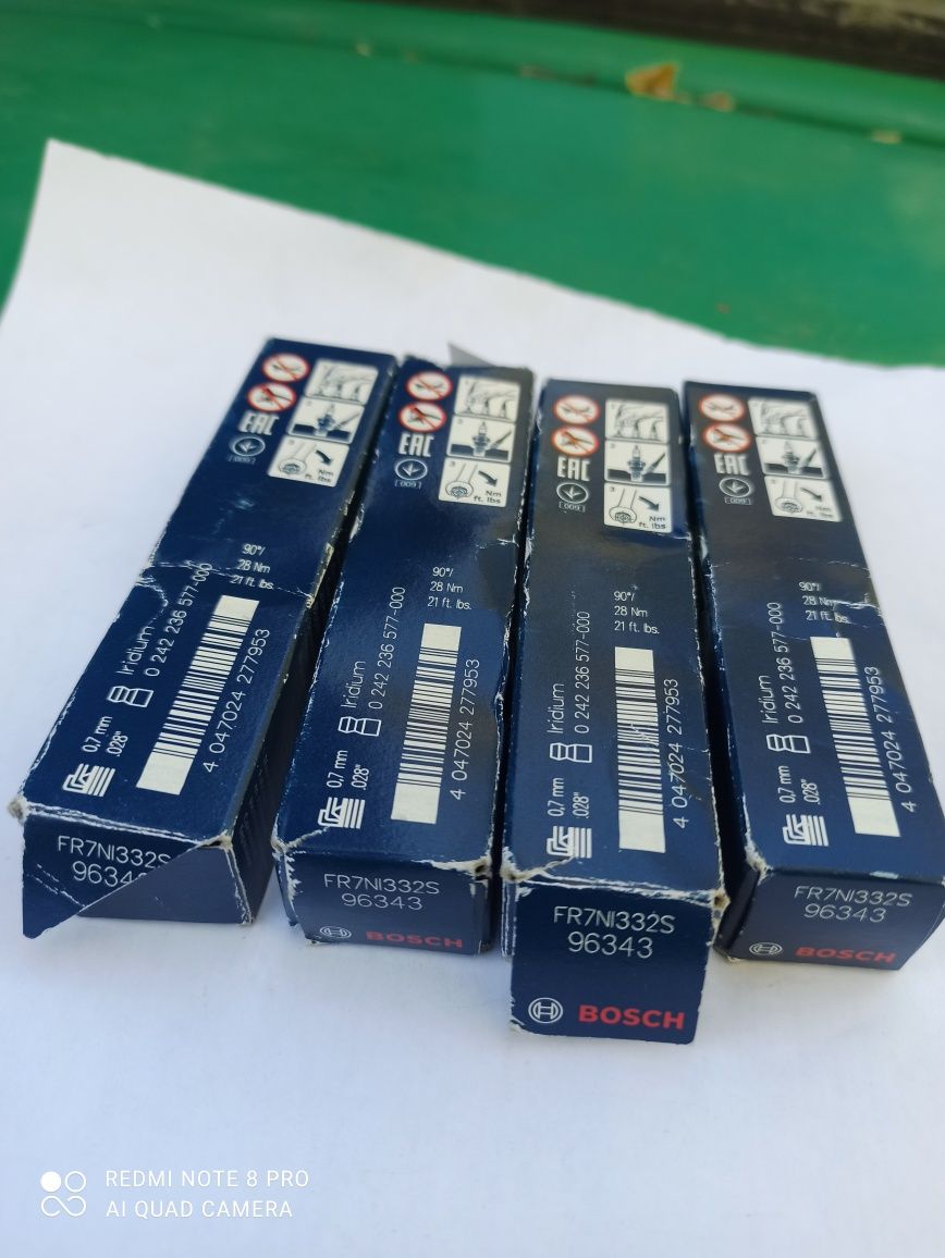 Продам нові свічки запалювання BOSCH PLATINUM -iRiDiUM