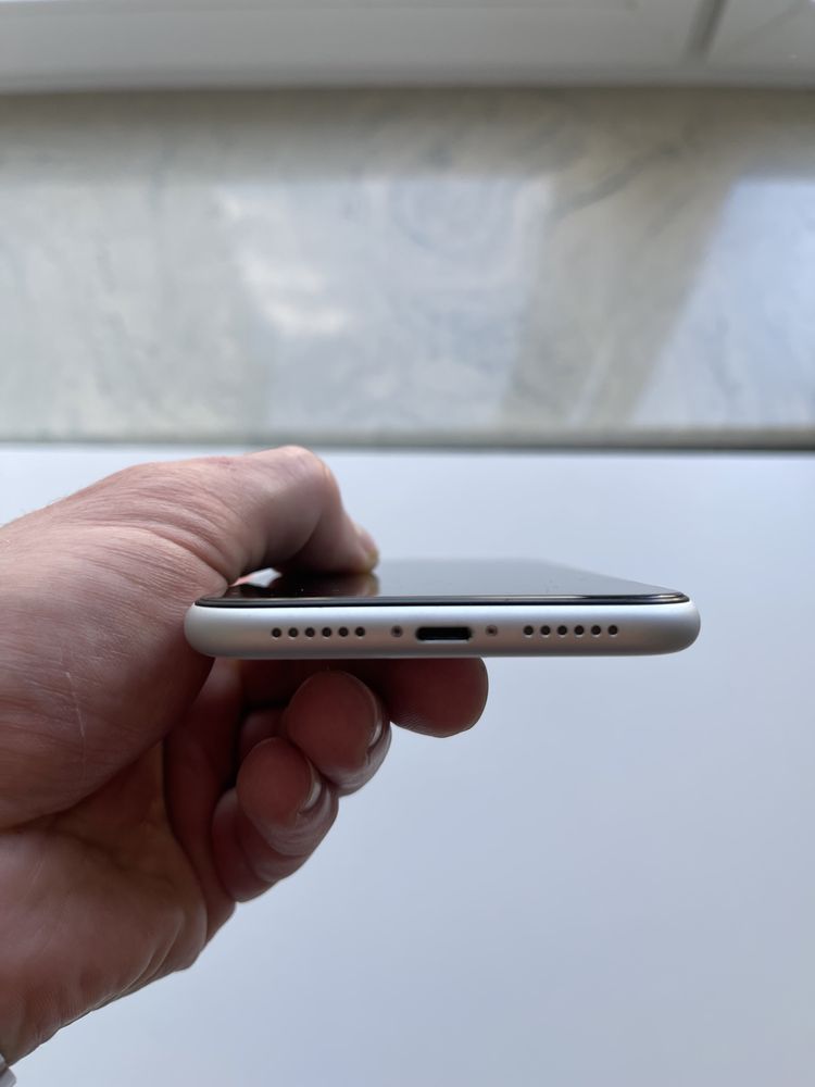Продам Іphone XR 128 gb neverlock