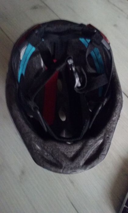 kask dziecięcy GIRO, 50 cm, światełka led z tyłu, stan idealny !