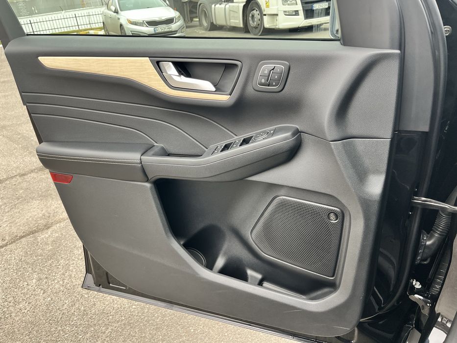 Ford Escape Titanium 2,0 2022 рік
