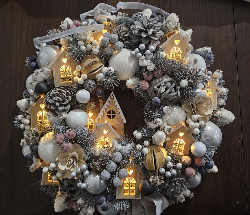 Різдвяний вінок ручної роботи з led гірляндою від батареєк стан ідеал