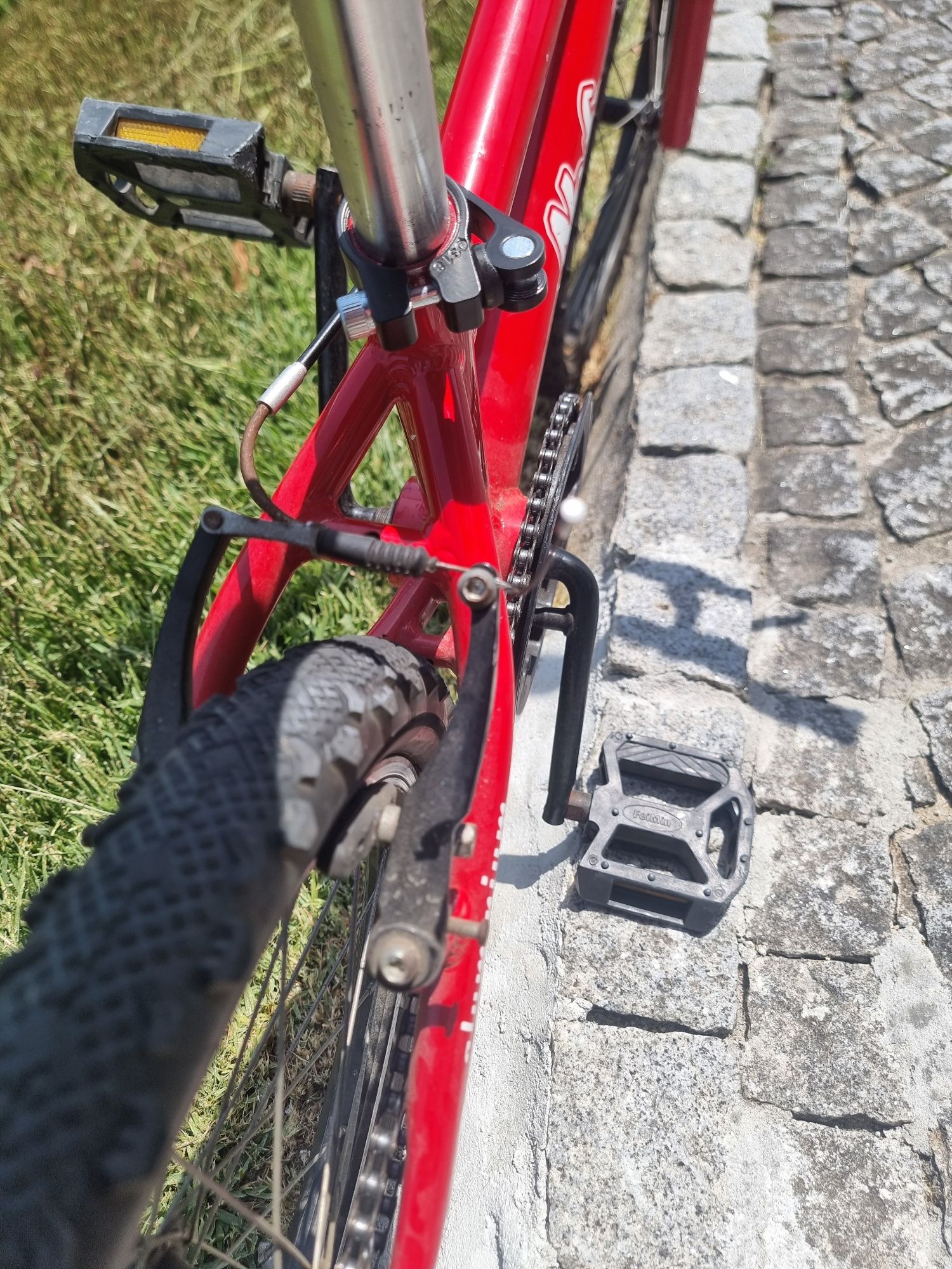 Bicicleta aro 20 6 a 9 anos