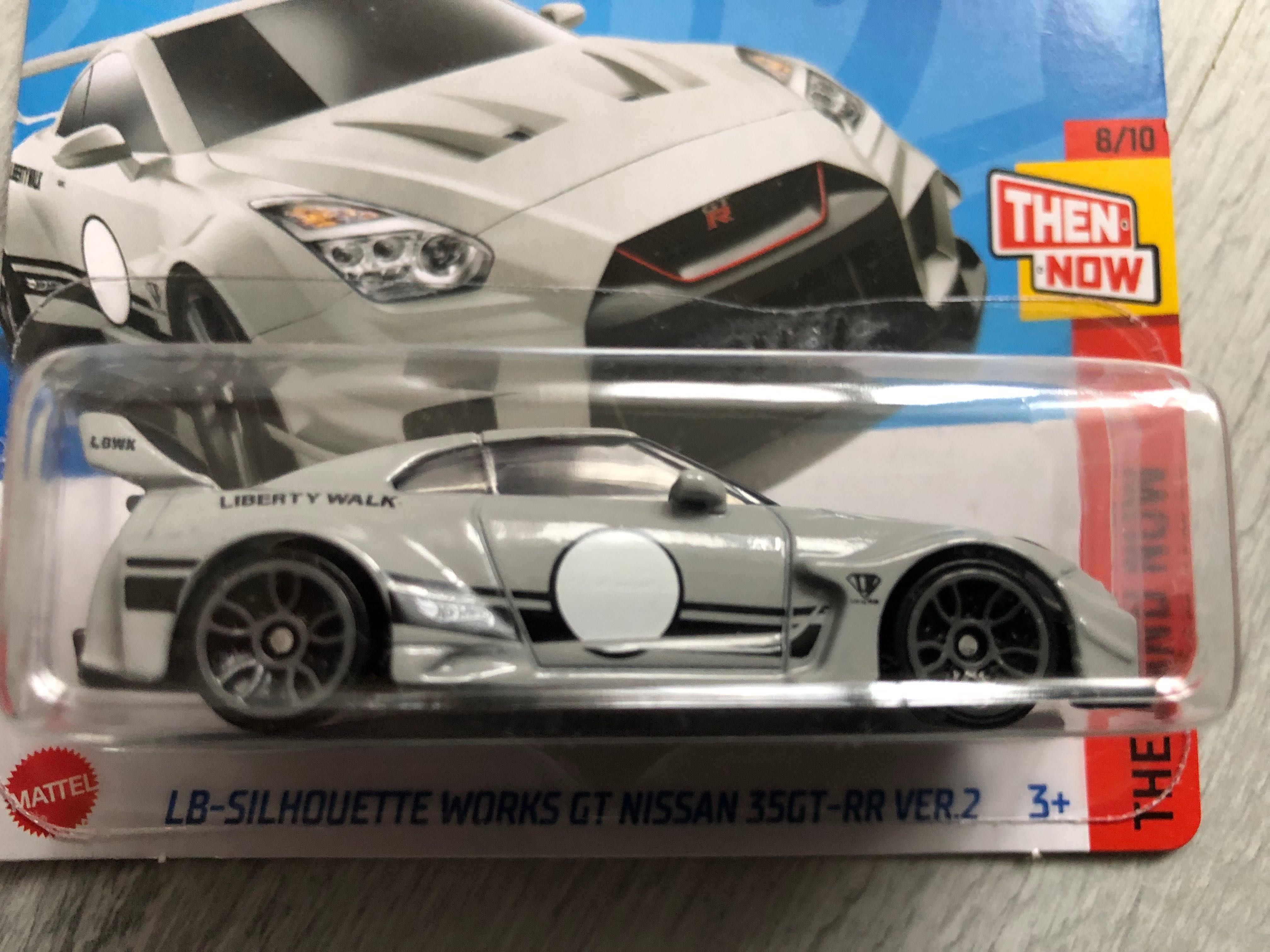 2x Nissan Skyline 2000 GT-R R35 LibertyWalk LBWK HotWheels Hot Wheels