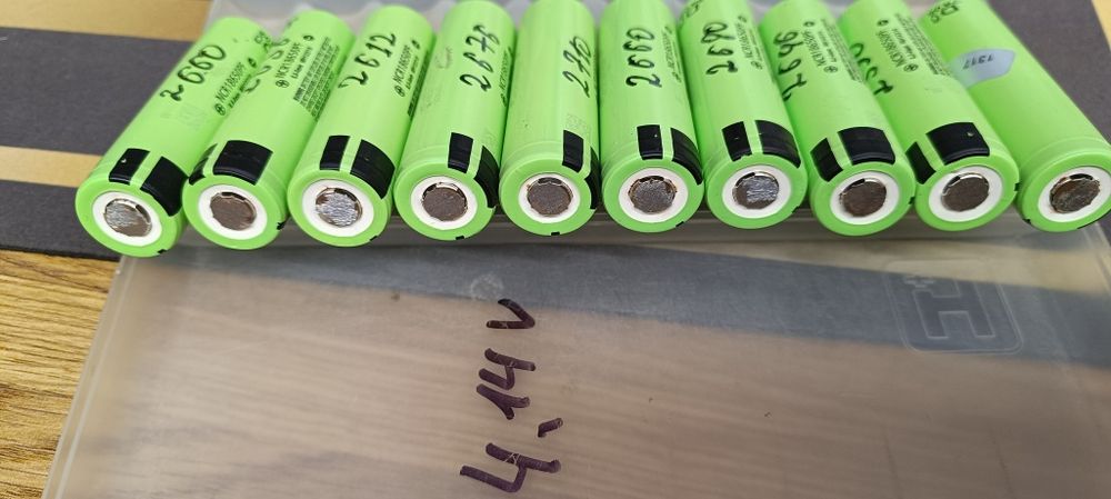 Акумулятор Panasonic NCR 18650PF 2700 mAh, 3,7В, 10А