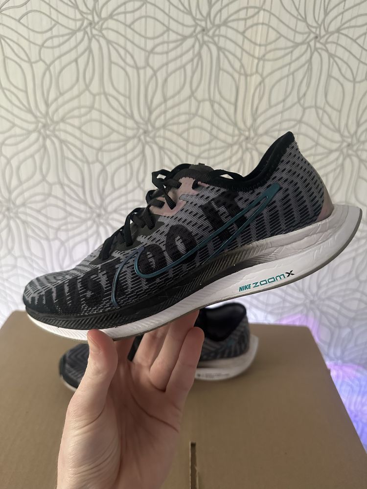 Nike Zoom Pegasus Turbo 2 40р.