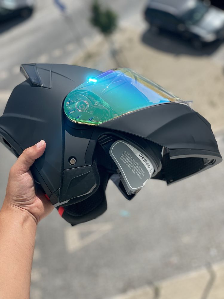 Capacete modular
