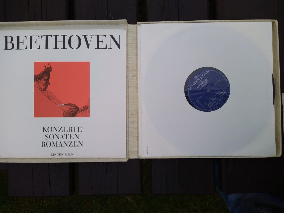 4 albumy płytowe - Czajkowski, Bethoven, Schubert, Mozart