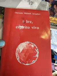 Livro a luz espirito vivo