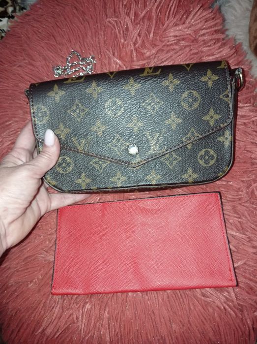 Клатч Louis Vuitton