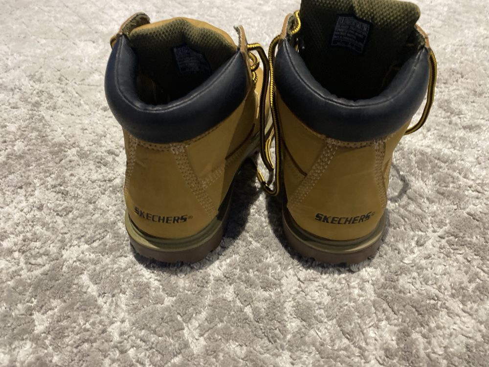 Botas Sketchers Mecca Mitigate 33
