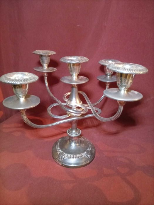 Conjunto de 2 castiçais de 5 braços banhados a prata antigos
