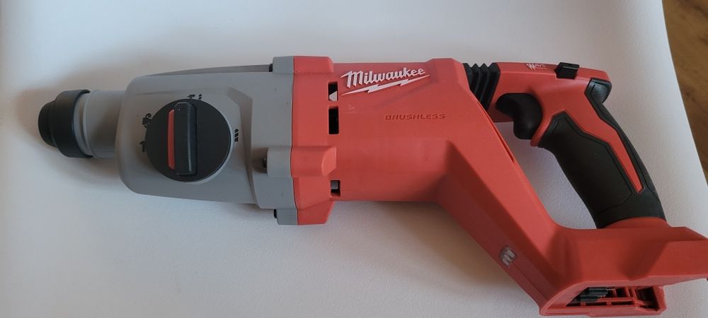 Milwaukee m18 wiertarka udarowa