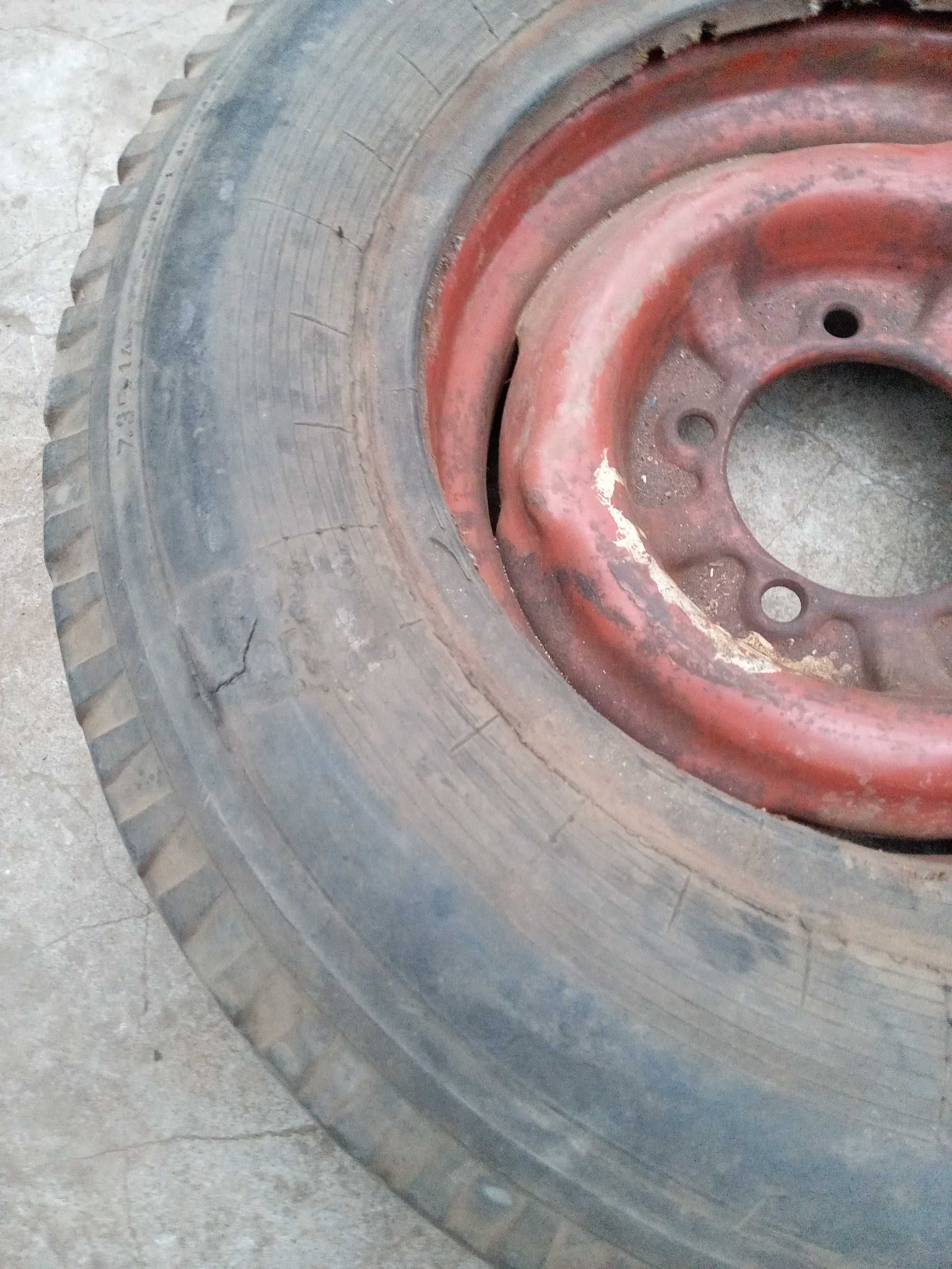 Диск R14 з шиною