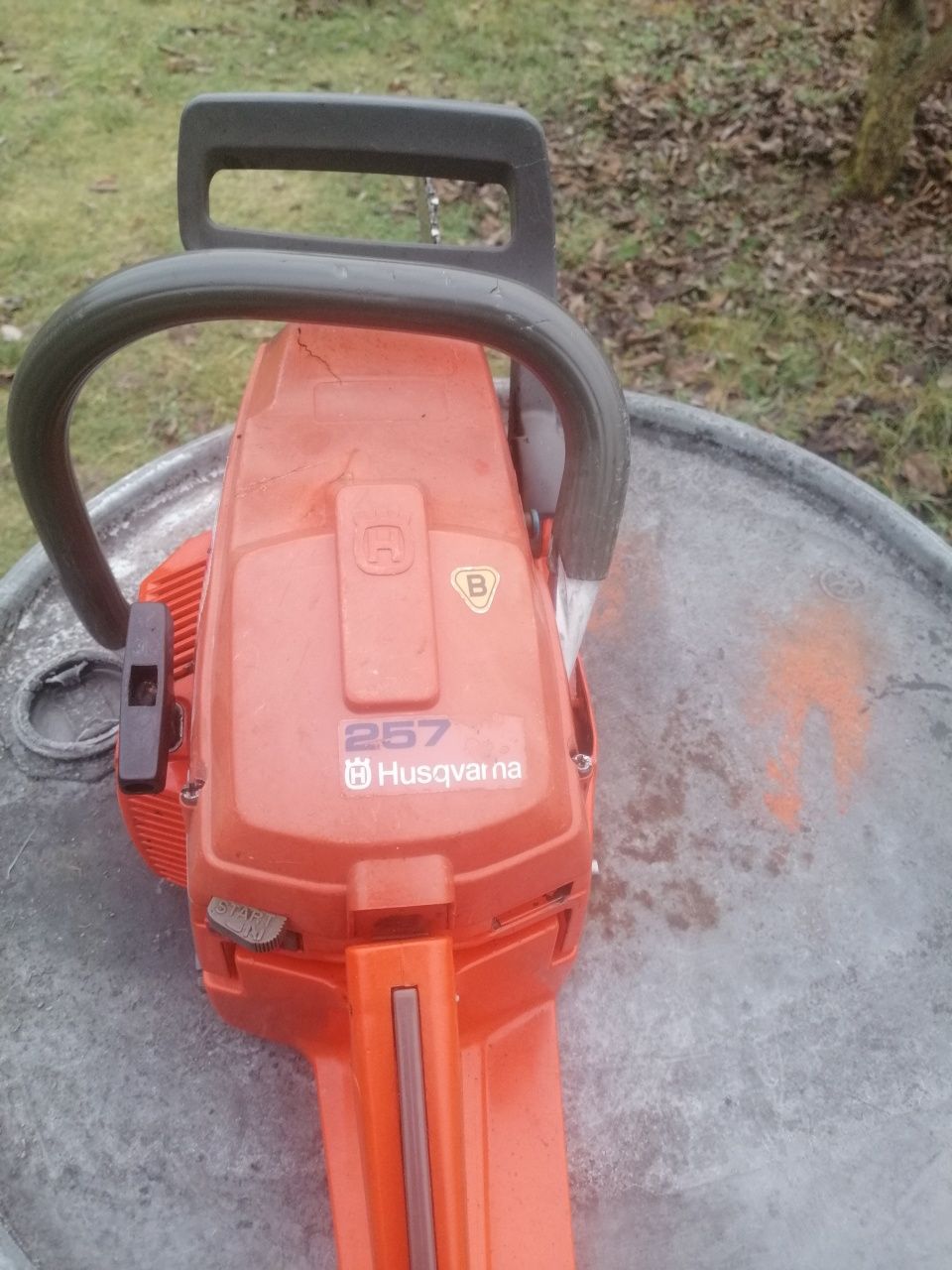 Pila pilarka Husqvarna 257