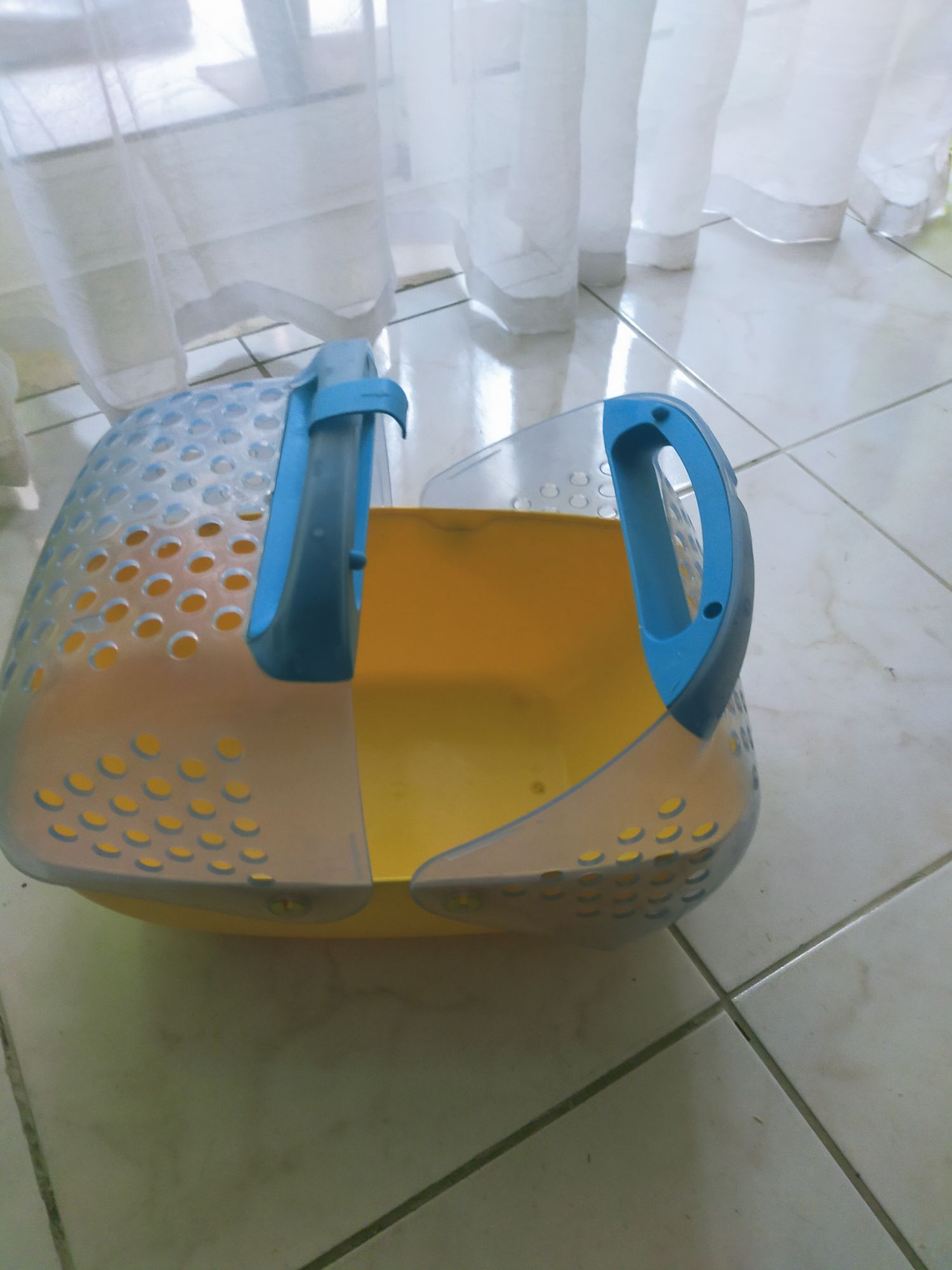 Gaiola e acessórios de coelho