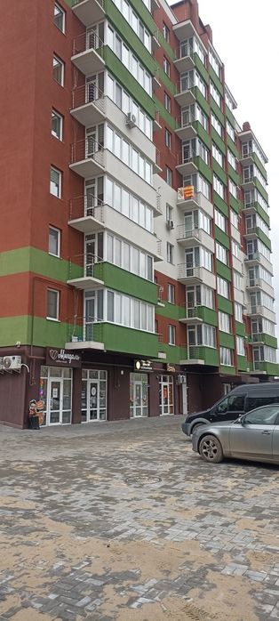Продам фасадне приміщення 20 м² по вулиці Олени Теліги 59