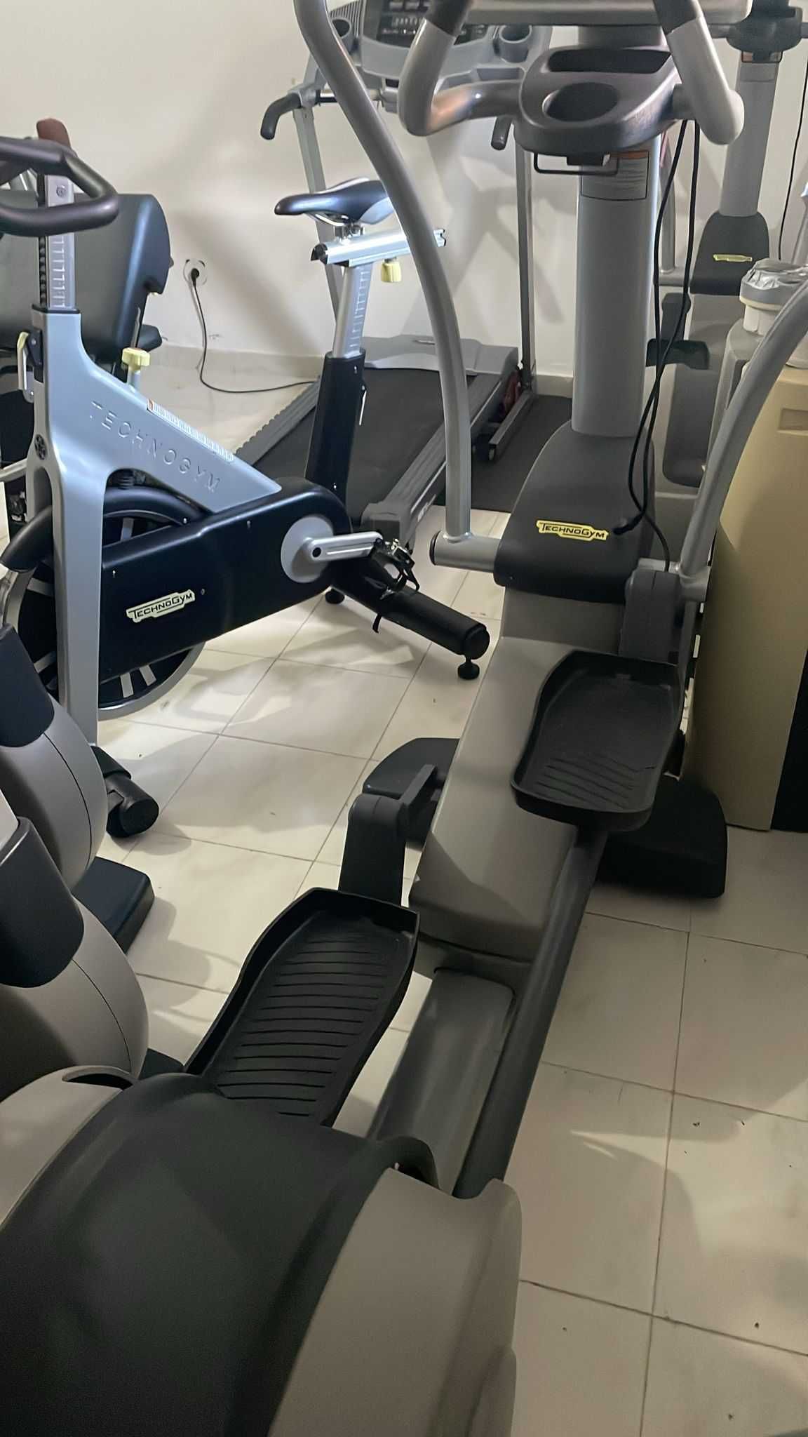 Máquinas Semi-Novas Technogym