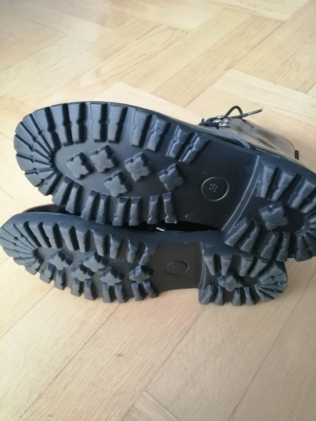 Buty damskie Cropp