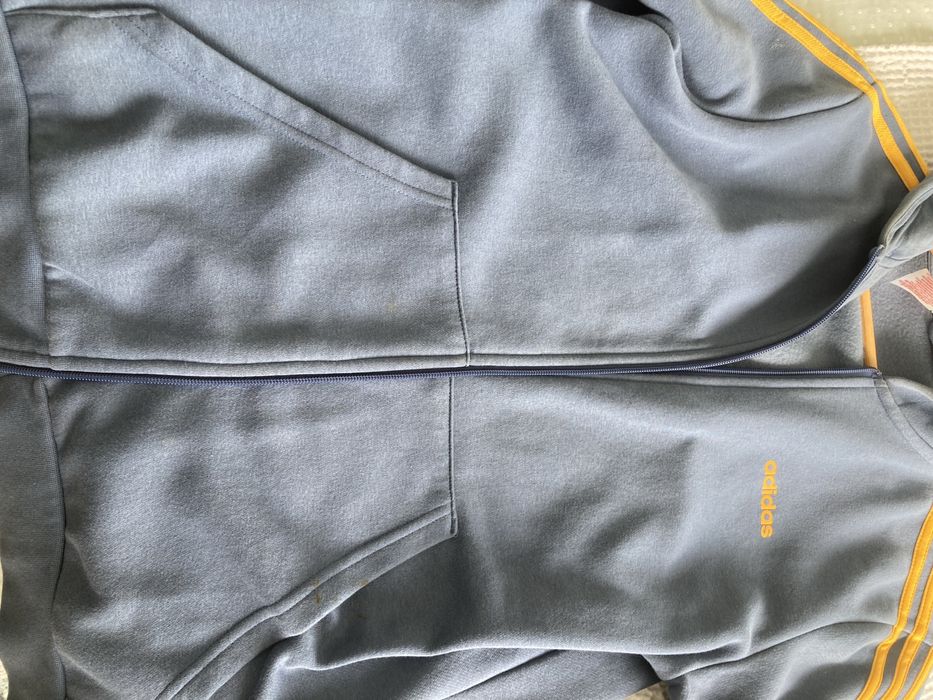 Casaco Adidas bom estado